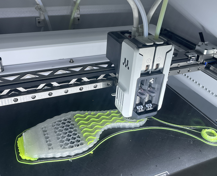 3D printed footwear produced with flexible TPU filament on the UltiMaker Factor 4
