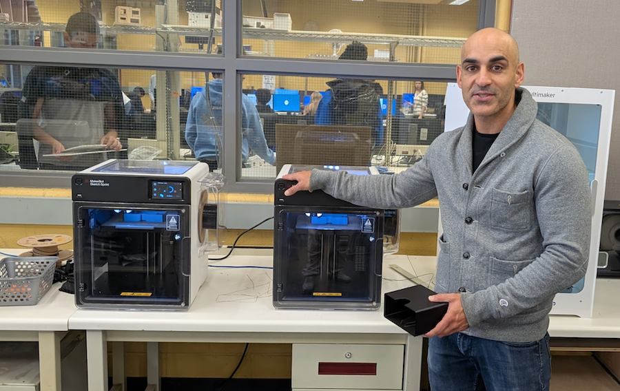 Rahul Chopra's high school fabrication lab with MakerBot Sketch Sprint 3D printers